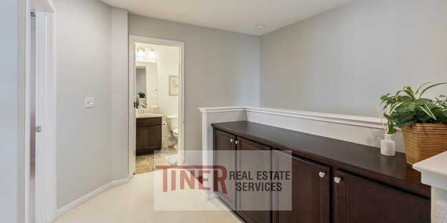 Building Photo - 404 Rivage Cir
