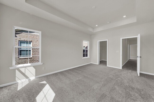 Building Photo - Beautiful End Unit Townhome In Mint Hill