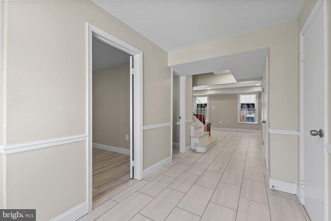 Building Photo - 4305 Birchlake Ct