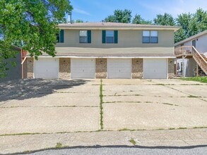 Building Photo - Brand New Unit Townhome | 2 BR/1BA | Fully renovated kitchen!