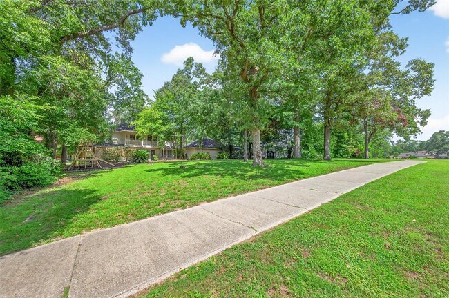Building Photo - 663 Ravensworth Dr
