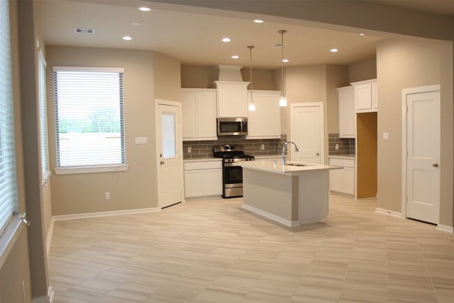 Building Photo - 1538 Rustling Creek Dr