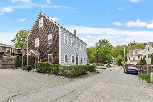 Building Photo - 12 Morse Ct