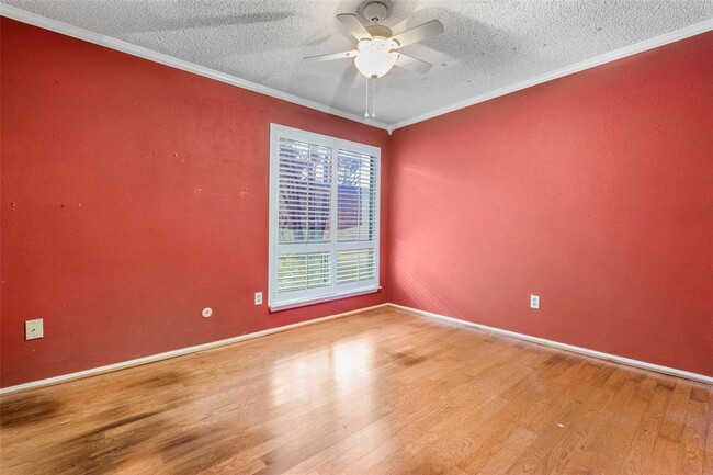 Building Photo - 14947 Heritage Wood Dr