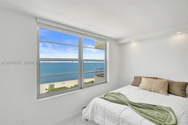 Building Photo - 5555 Collins Ave