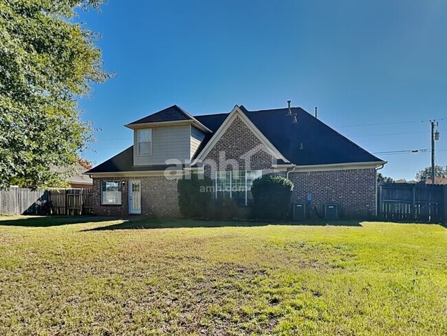 Building Photo - 13136 Braybourne Pkwy