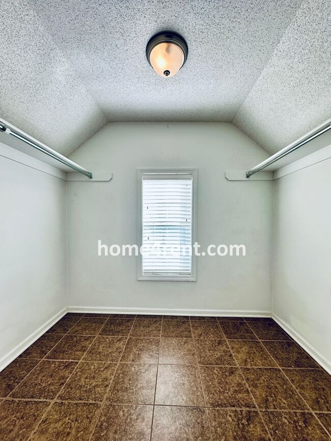 Building Photo - Gorgeous, Updated Home w/ Granite Counters and Wood Floors in Kitchen, Walkout Finished Basement!