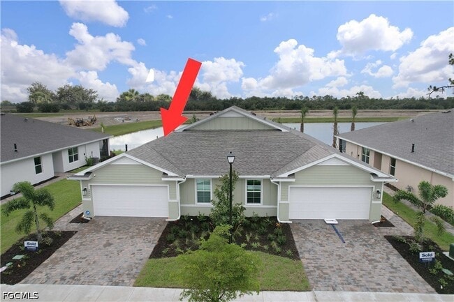 Building Photo - 44442 Palm Frond Dr