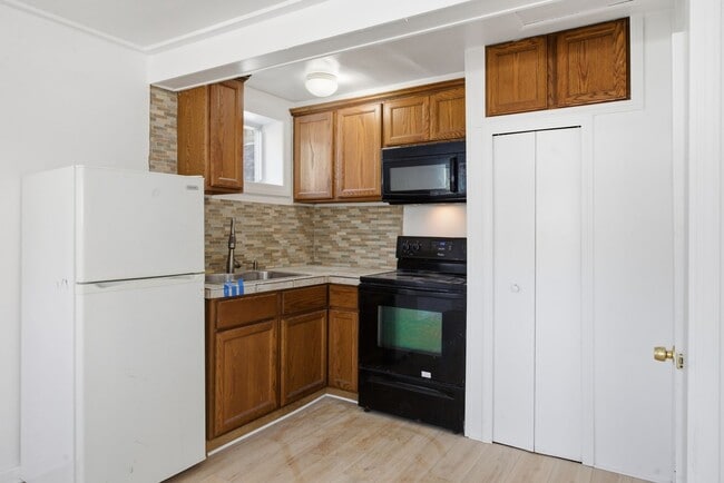 Building Photo - Charming 1-Bed, 1-Bath ADU in Lake Orion!