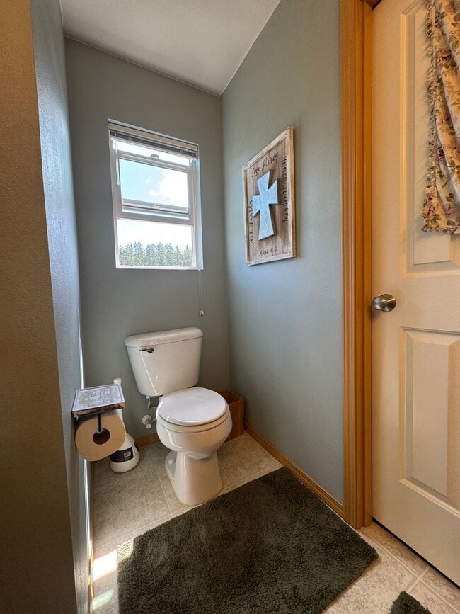 Building Photo - 2 bedroom Maple Valley Home