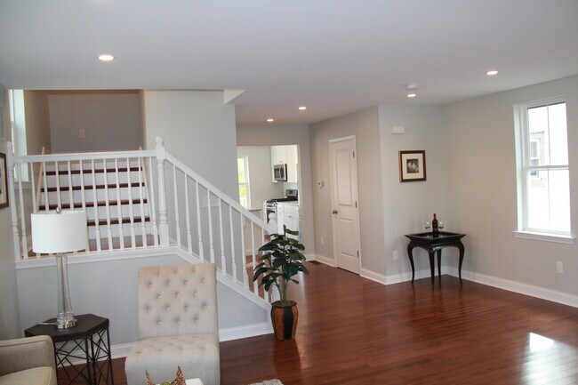 Building Photo - 55 Franklin Ave