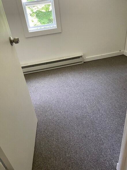 Building Photo - 2208 NY-22