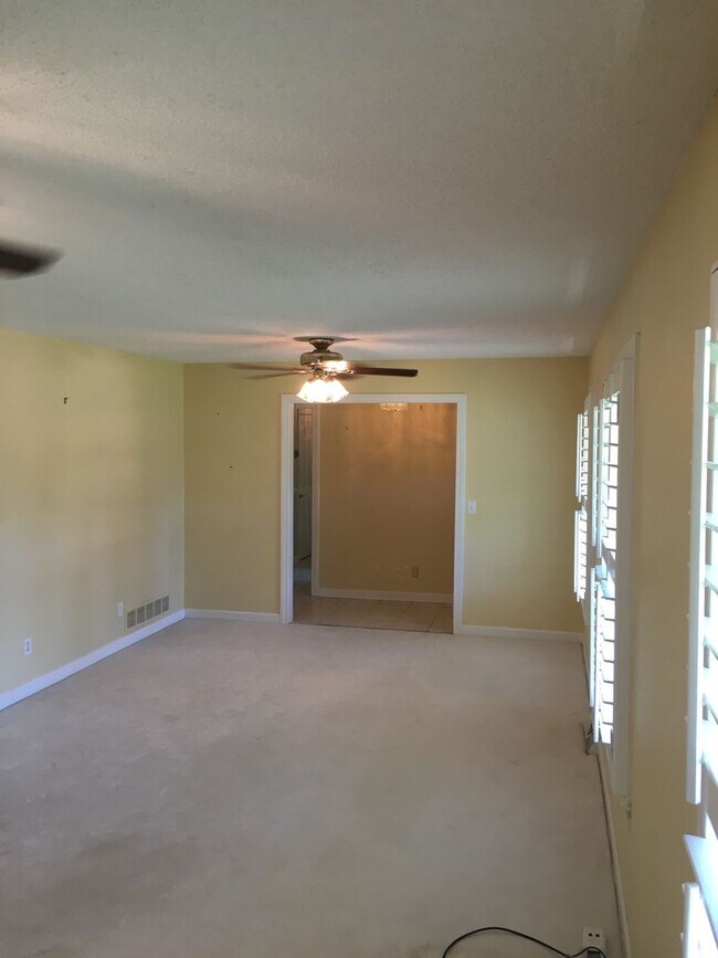 Building Photo - 3/2 House in Maplewood $1,795