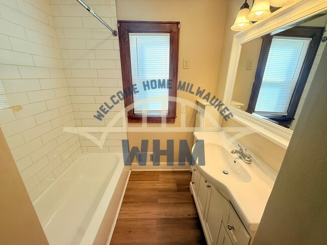 Building Photo - 2513 N 56th St