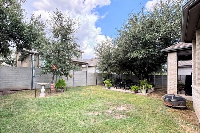 Building Photo - 625 Pecan Bottom Trail
