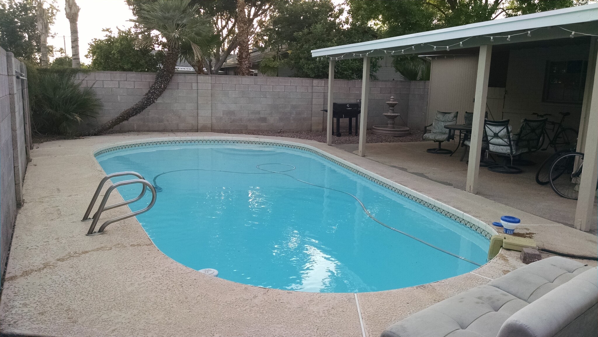 pool - 1427 W 7th St