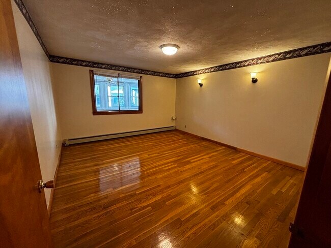 Building Photo - 198 Washington St