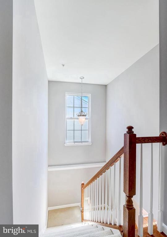 Building Photo - 1709 Hayle Dr