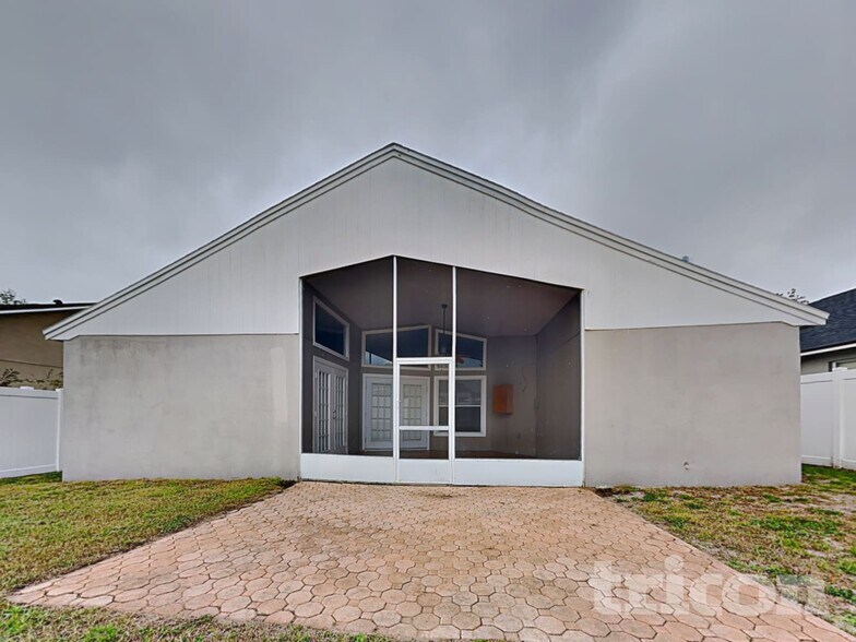 Building Photo - 4613 Hunts Ave