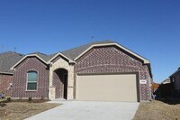 Building Photo - 3712 Milkweed Rd
