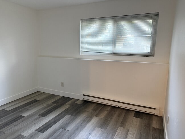 Building Photo - 414 W Beaver Creek Blvd