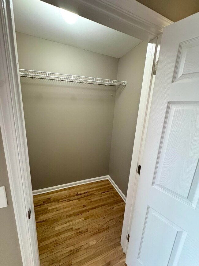 Building Photo - 1911 Grand Ave