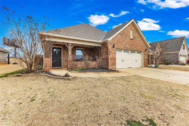 Building Photo - 1808 Mabel Dr