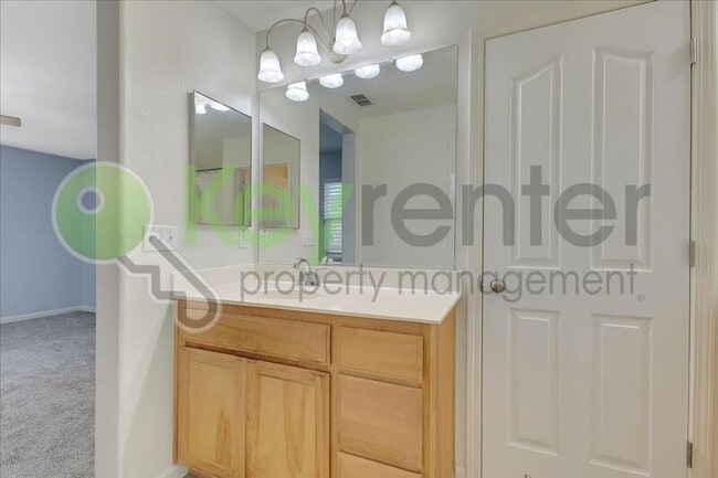 Building Photo - 461 Anjou Cir