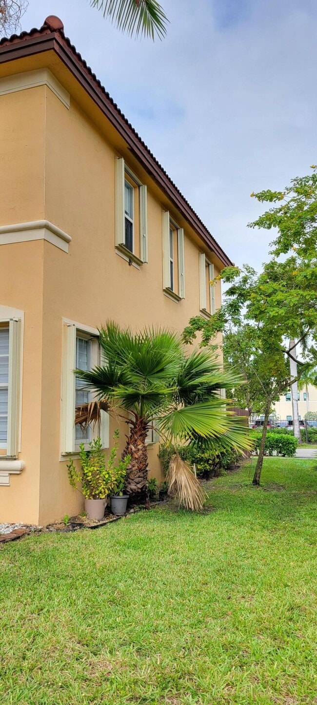 Building Photo - 11357 NW 87th Ln