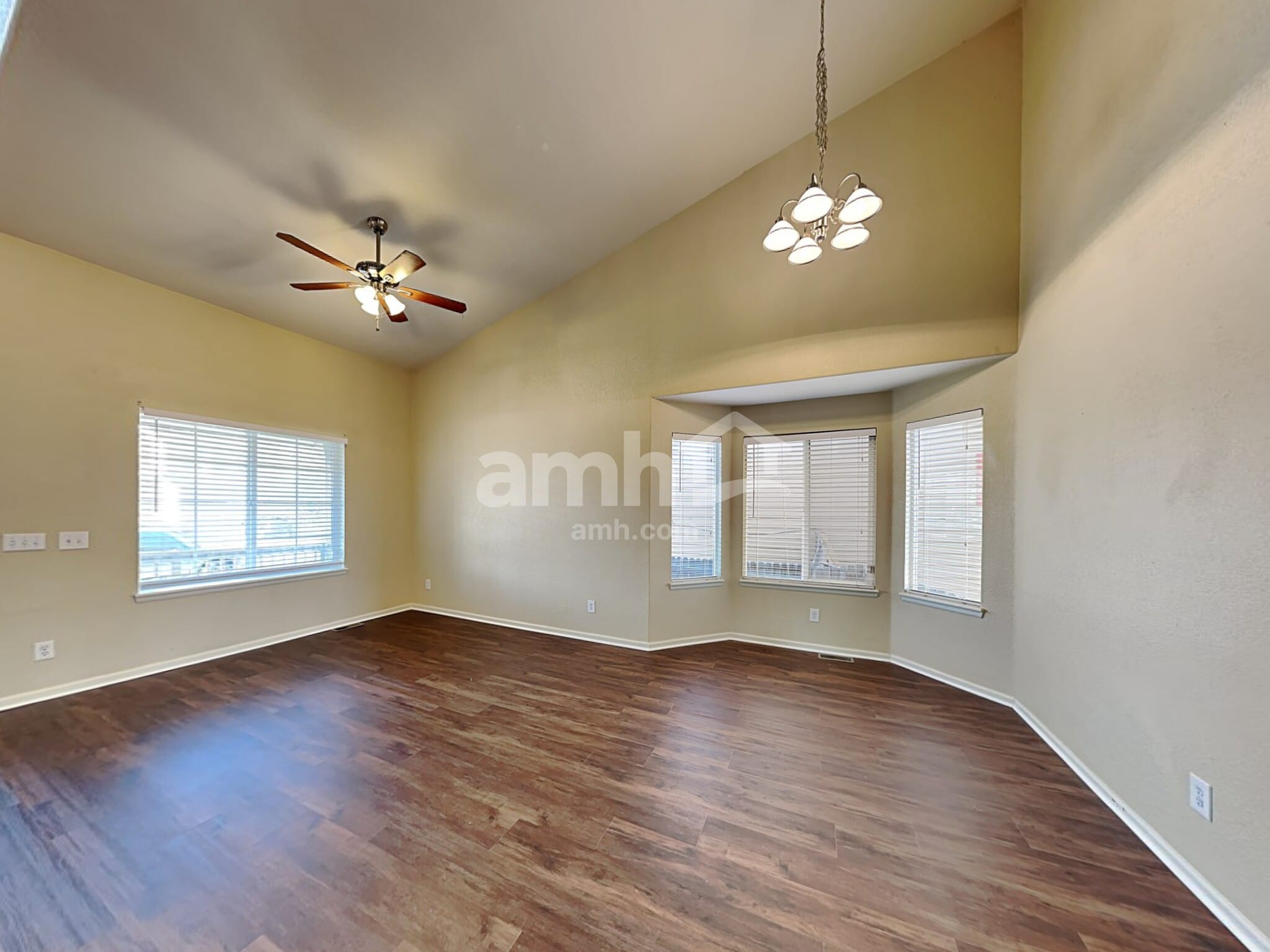 Building Photo - 15592 Olmsted Pl