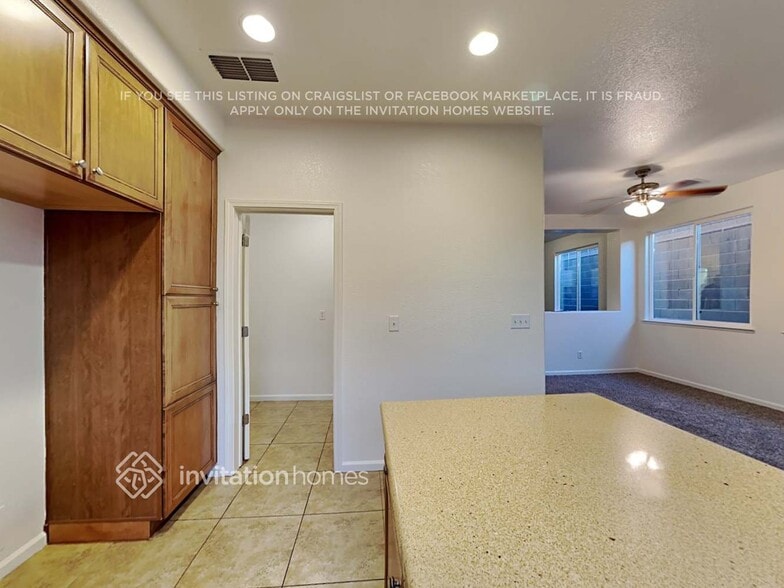 Building Photo - 18 Outer Banks Pl