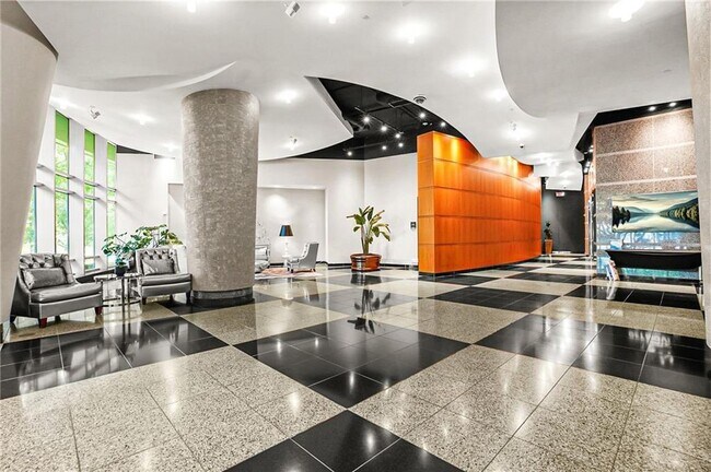 Building Photo - 3338 Peachtree Rd NE