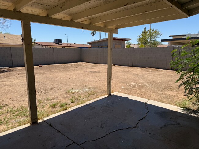 Building Photo - 8809 W Roma Ave