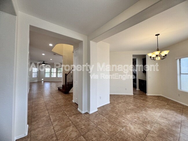 Building Photo - 14141 N 136th Ln