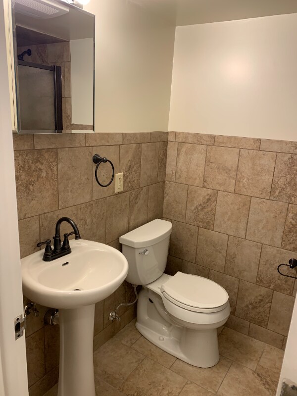 Building Photo - 689 Snelling Ave S