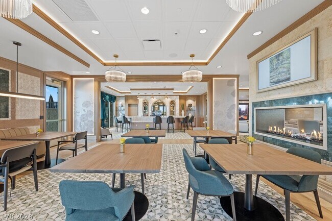 Building Photo - 9103 Alta Dr