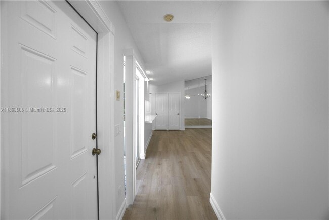 Building Photo - 9189 Sun Terrace Cir