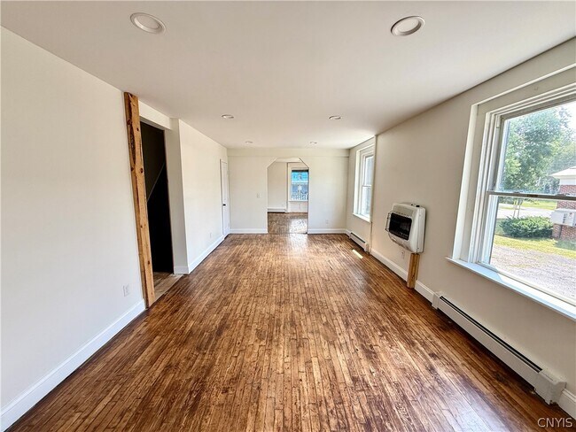 Building Photo - 4921 Jefferson St