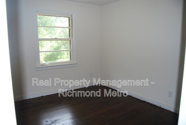 Building Photo - 4515 Olney Dr