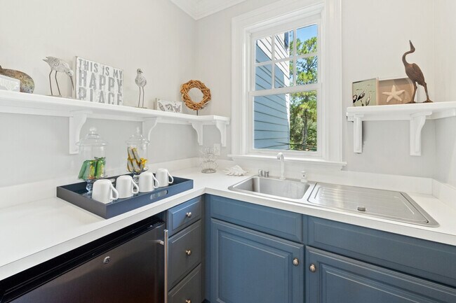 Building Photo - 743 Collins Meadow Dr