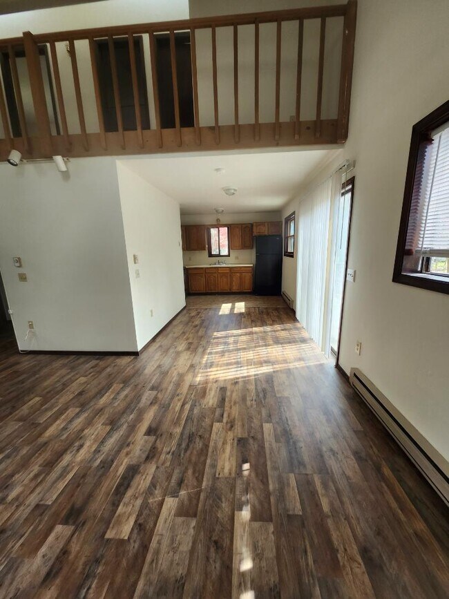 Building Photo - 940 Country Pl Dr