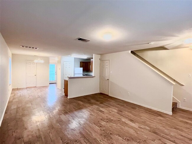 Building Photo - 804 Palo Duro Dr