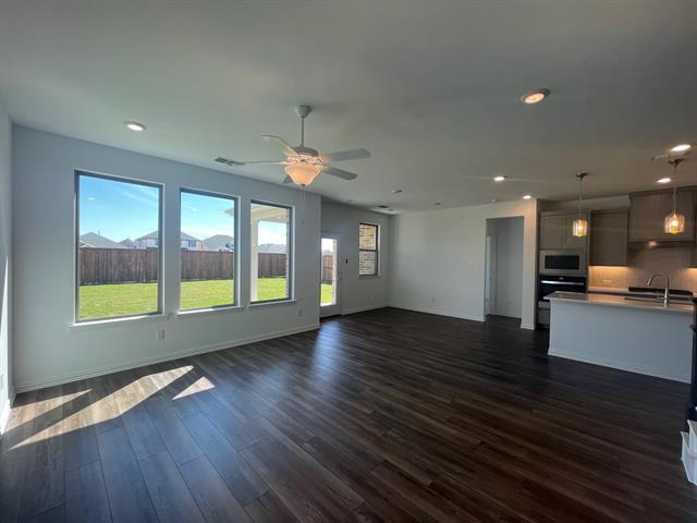 Building Photo - 3518 Sunflower St