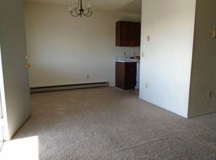 Building Photo - 44 6th St W