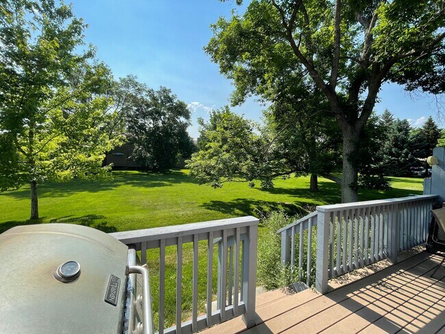 Building Photo - 3153 Eastwood Ct