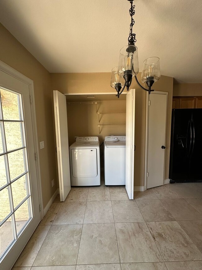 Building Photo - Great home in Mesa!