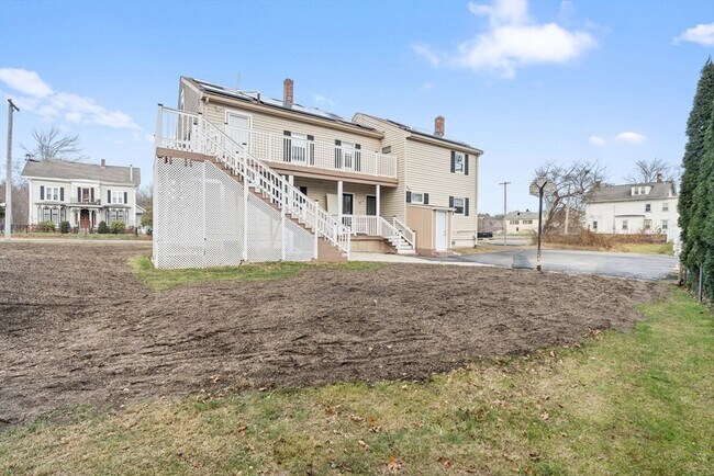 Building Photo - 70 W High St