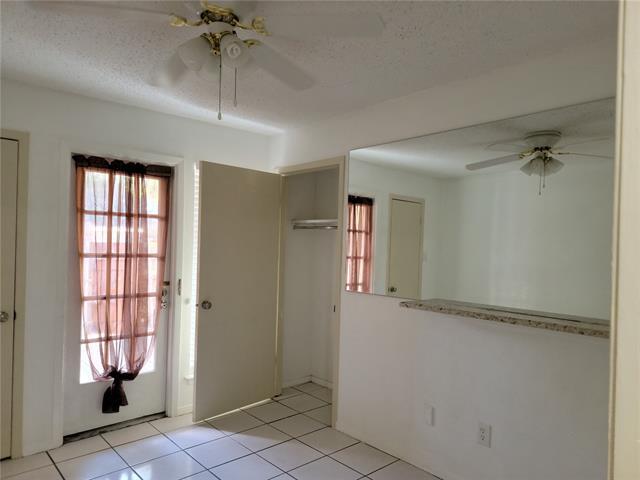 Building Photo - 7155 Fair Oaks Ave