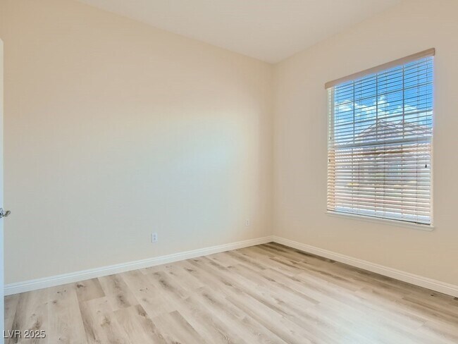 Building Photo - 3709 White Lion Ln