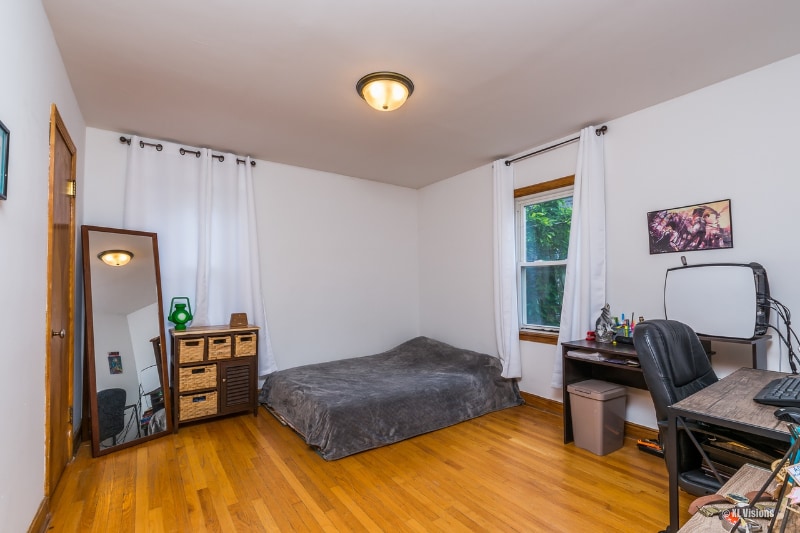 Building Photo - 10601 S Artesian Ave